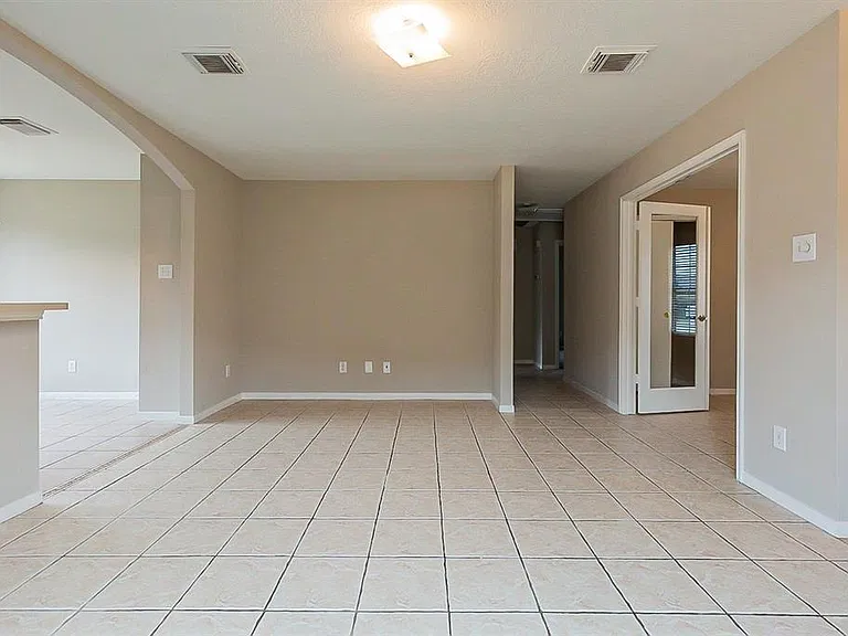 7143 Chickory Woods Ln — Photo 10