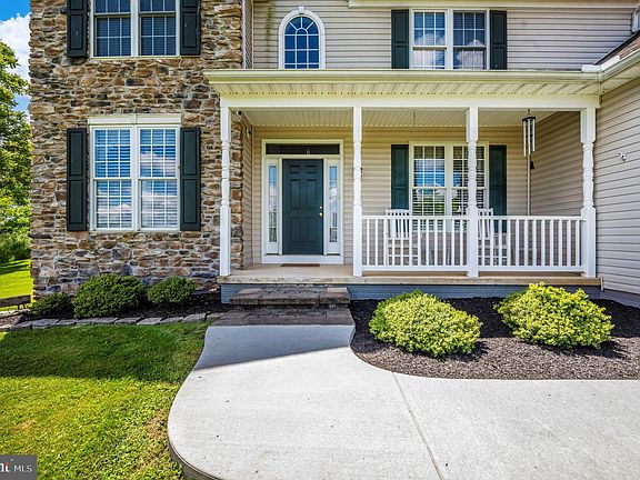 2nd image of 221 Berkshire Dr