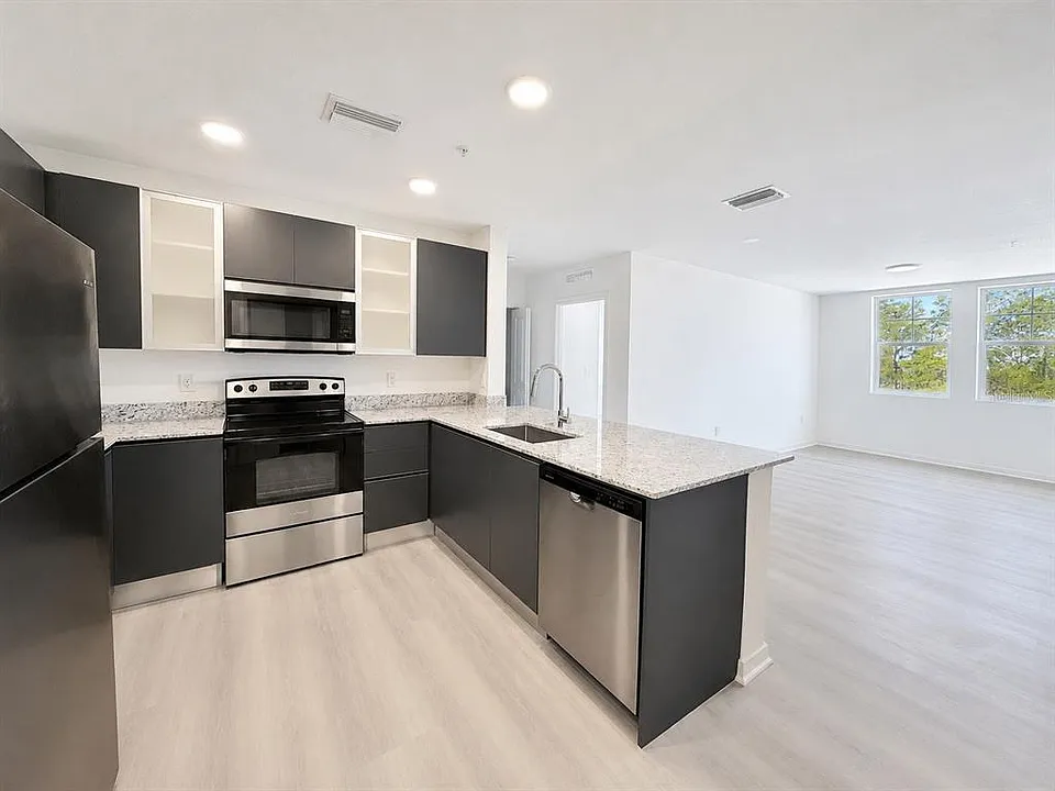 5587 Millenia Park Blvd #316