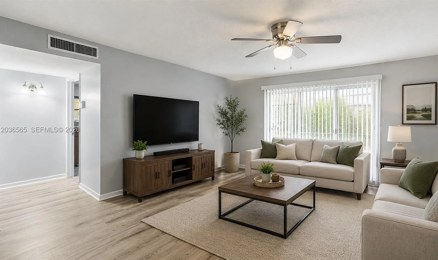 Four Sea Suns Condo — Photo 2