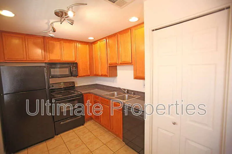 1 bed, 1.0 bath, 790 sqft, $1,395 — Photo 4