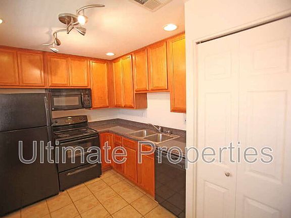 4th image of 4354 N 82nd St Unit 237