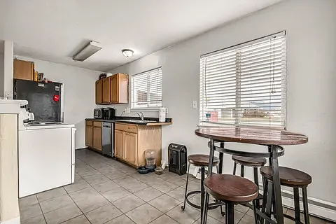 389 Sunnyside Cir — Photo 17