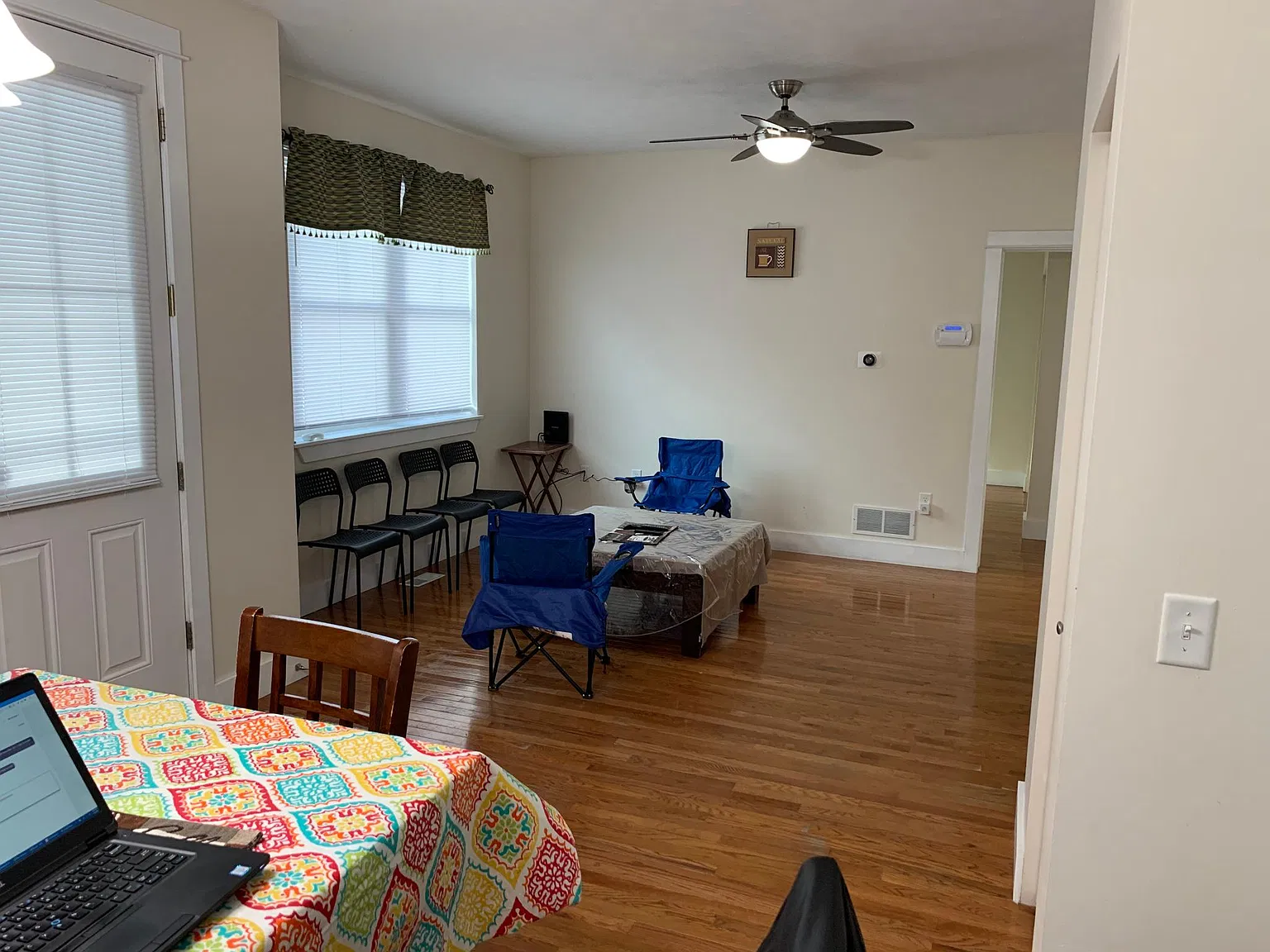 4 bed, 1360 sqft, $2,400 — Photo 3