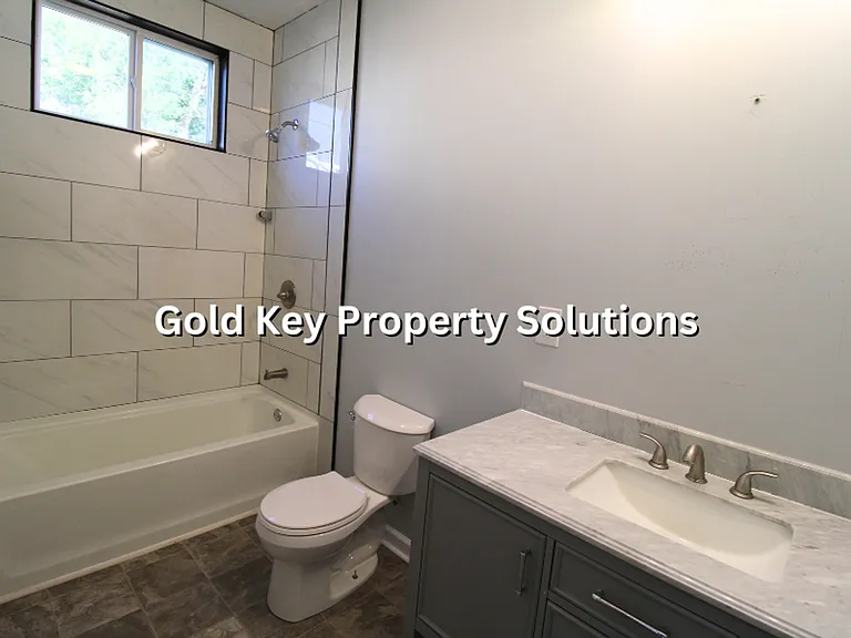 508 W Monroe St — Photo 19