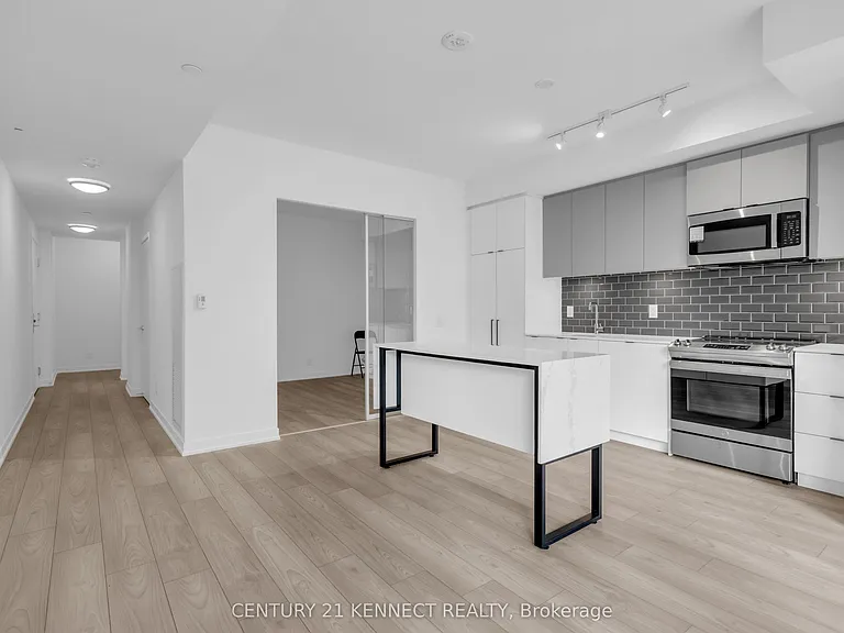 285 Dufferin St #307 — Photo 9
