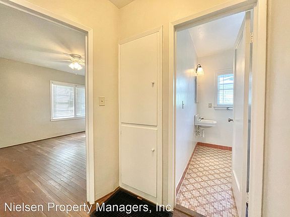 4th image of 1213 U St APT B
