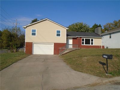 2008 4th Ave, Leavenworth, KS, 66048