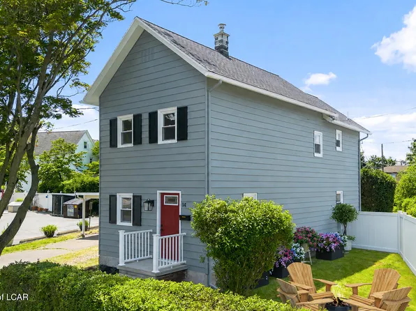 14 Hughes St, Forty Fort, PA 18704