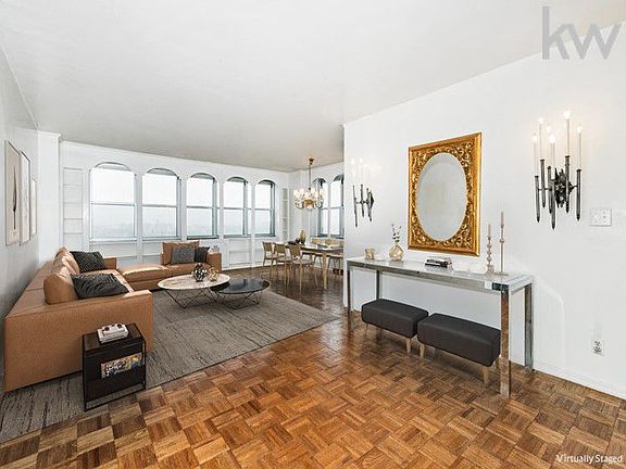 3rd image of 555 Kappock St APT 20S