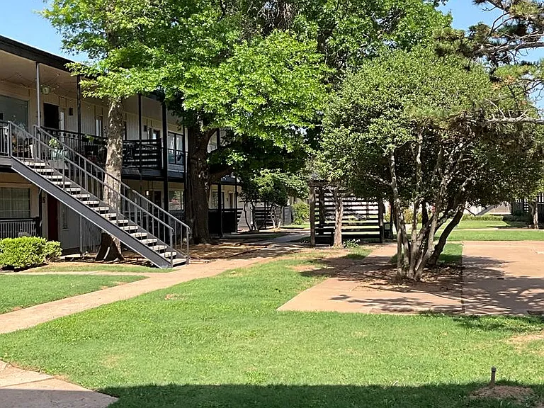 Terraces at Nichols Hills Renovated Two-Bedrooms — Photo 37