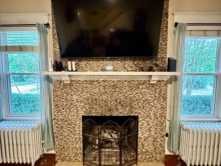 9251 Atwood Ave — Photo 3
