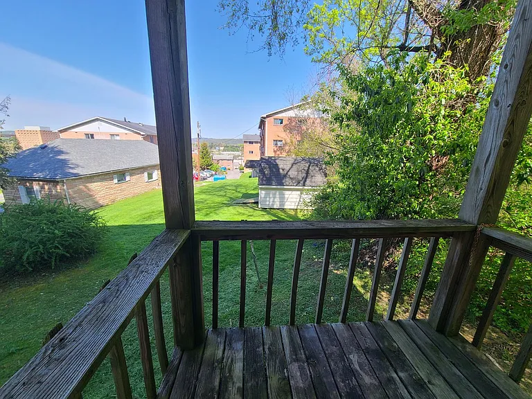 2858 University Ave — Photo 53