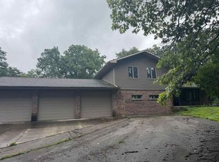 N6894 English Settlement Rd, Albany, WI 53502