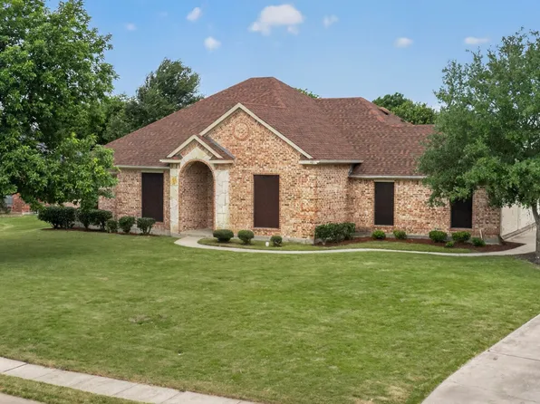 401 Champions Ct, Crandall, TX 75114