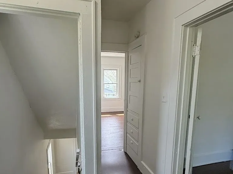 724 S Linden Ave — Photo 8