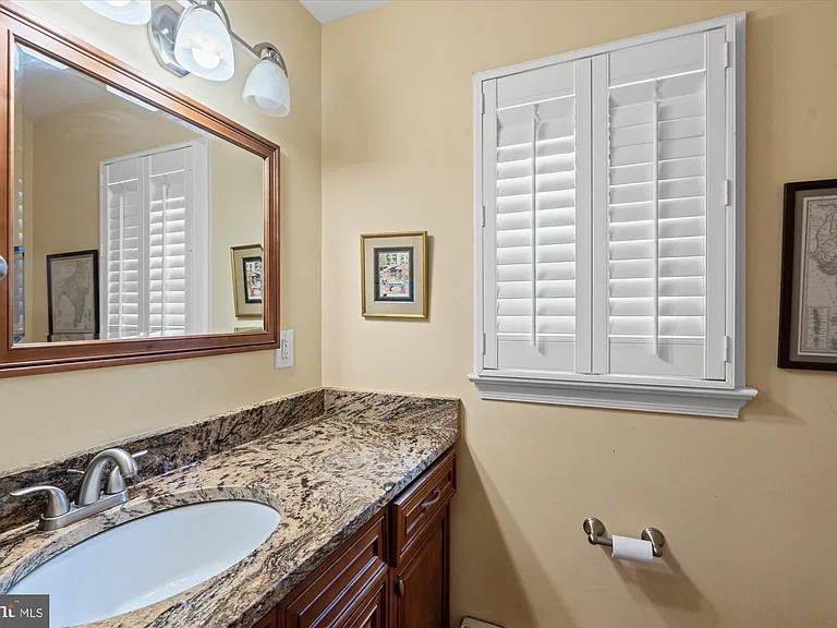 4613 Langdrum Ln — Photo 8