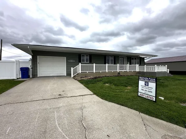206 S Oak St, Damar, KS 67632