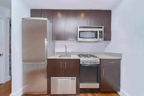 Rented by Living New York | media 4