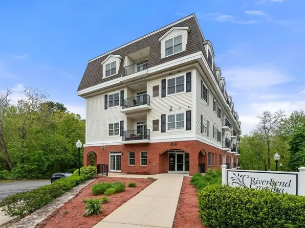 350 Greene St Unit 204, North Andover, MA 01845