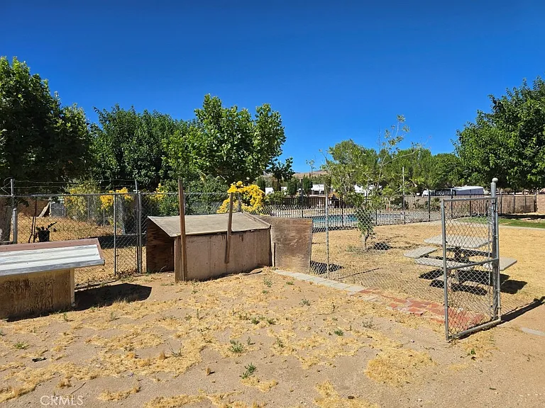 2828 W Avenue O8 — Photo 42