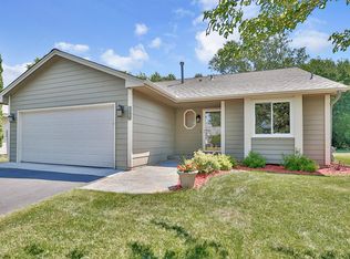 4845 Heather Ridge Rd N, Oakdale, MN 55128