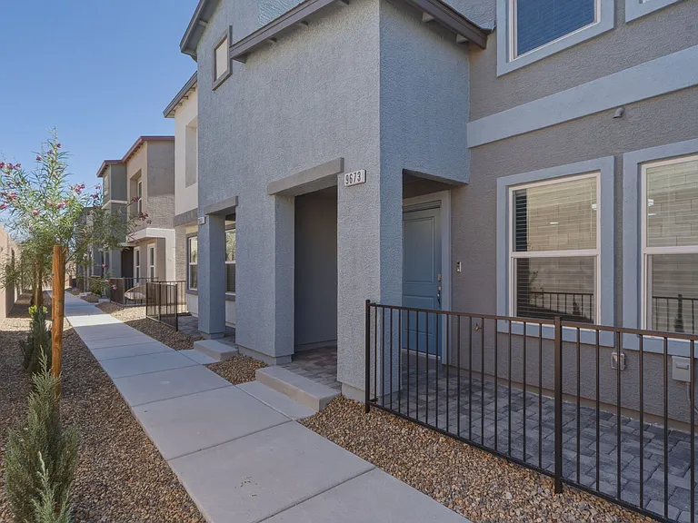 9673 Horseshoe Canyon St — Photo 39