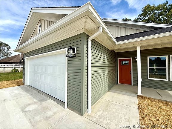 5th image of 15012 Railroad Street