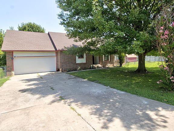 3rd image of 25215 S Holliday Dr