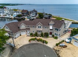 17 Point Rd, Waretown, NJ 08758