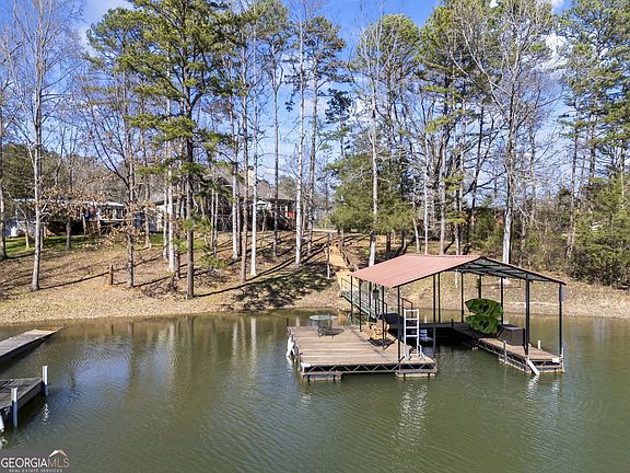 4th image of 660 Tom Cobb Dr