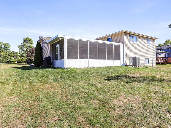 5th image of 225 Dellfield Ln