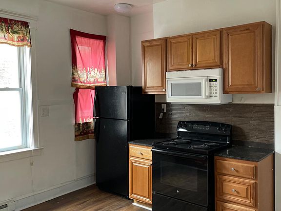 5th image of 11133 S Edbrooke Ave #2F