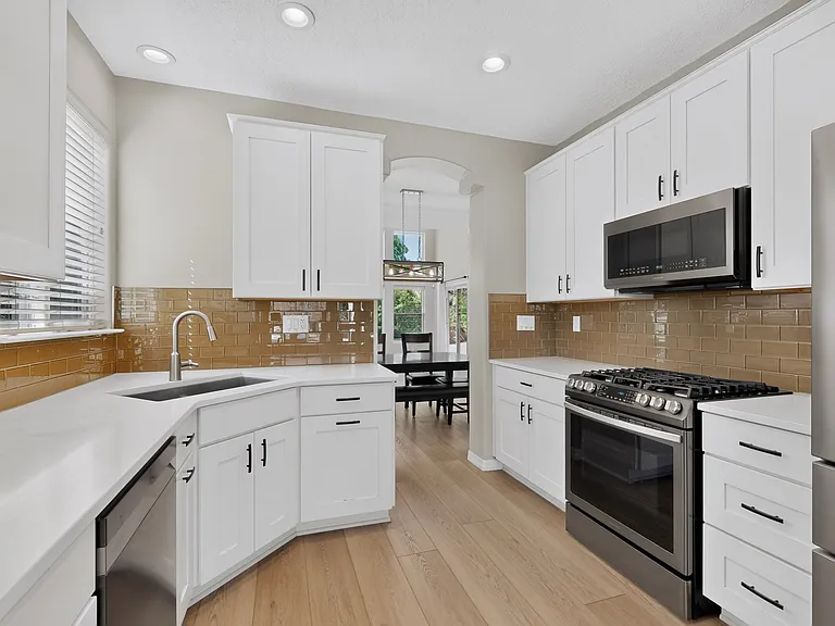 13208 Sentinal Ct NE — Photo 4