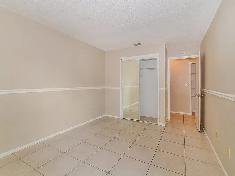 1448 La Paloma Cir — Photo 12