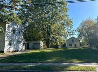 87 Home St, Pontiac, MI 48342