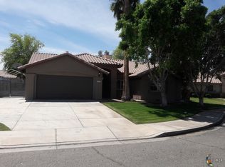 1112 J H Black Ct, Calexico, CA 92231