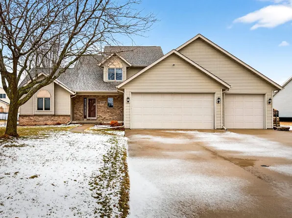 1868 Martingale Ln, Neenah, WI 54956
