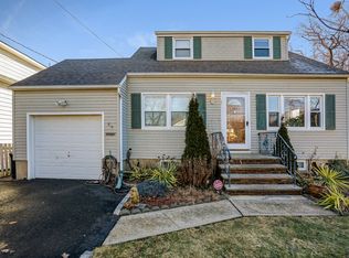 65 Washington Ave, Springfield, NJ 07081