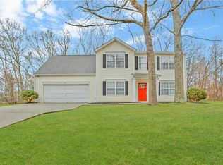 152 Crestover Ln, Powder Springs, GA 30127