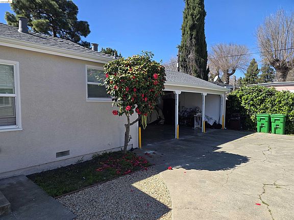 3rd image of 1315 135th Ave