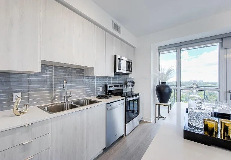 45 Railroad St — Photo 15