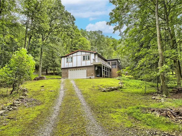 114 Alpine Rd, Acme, PA 15610