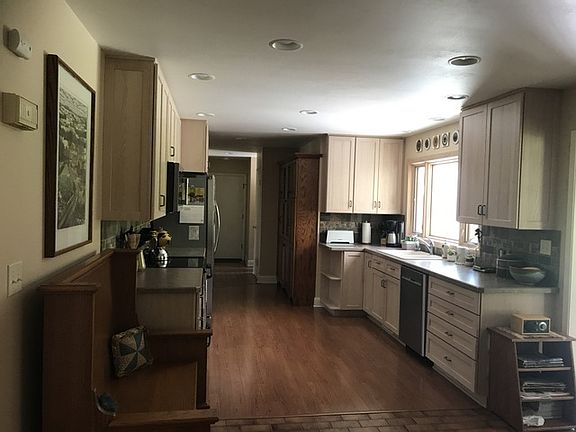 5th image of 1815 Gladewood Dr