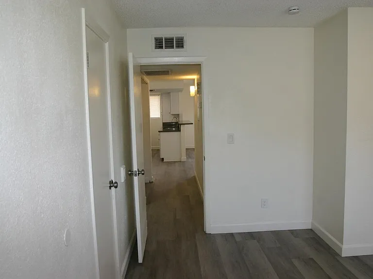 860 E Brown Rd #7 — Photo 19
