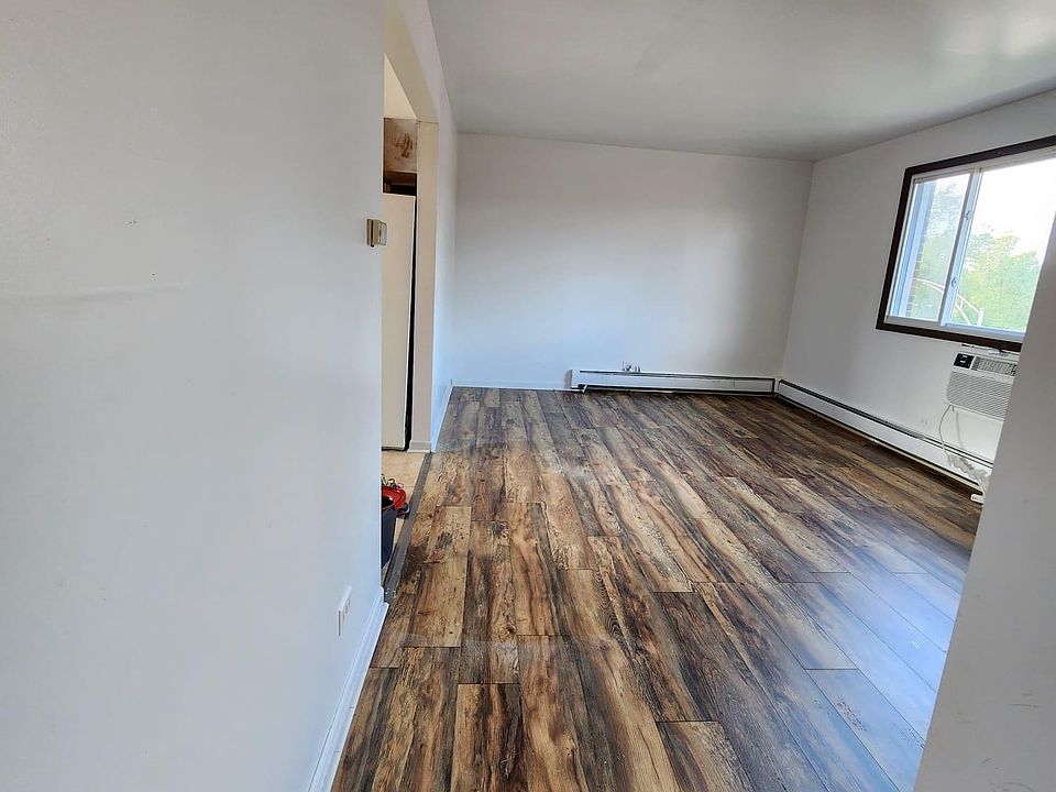 1st image of 12423 Winchester Ave #3