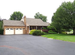 40 Furnace Hills Rd, Denver, PA 17517