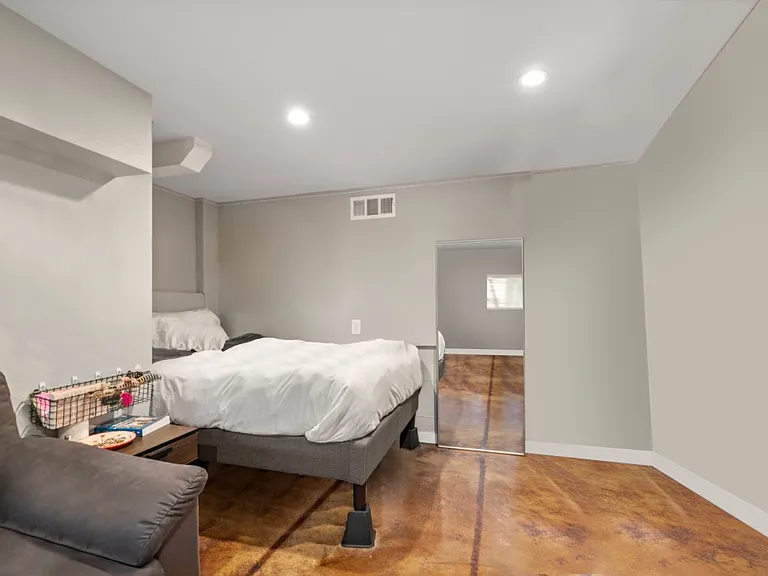 Bedroom Bedroom