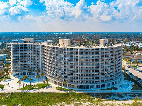2nd image of 1601 Ocean Dr #406