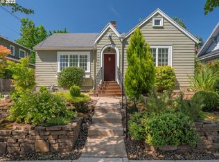 4225 SE Liebe St, Portland, OR 97206